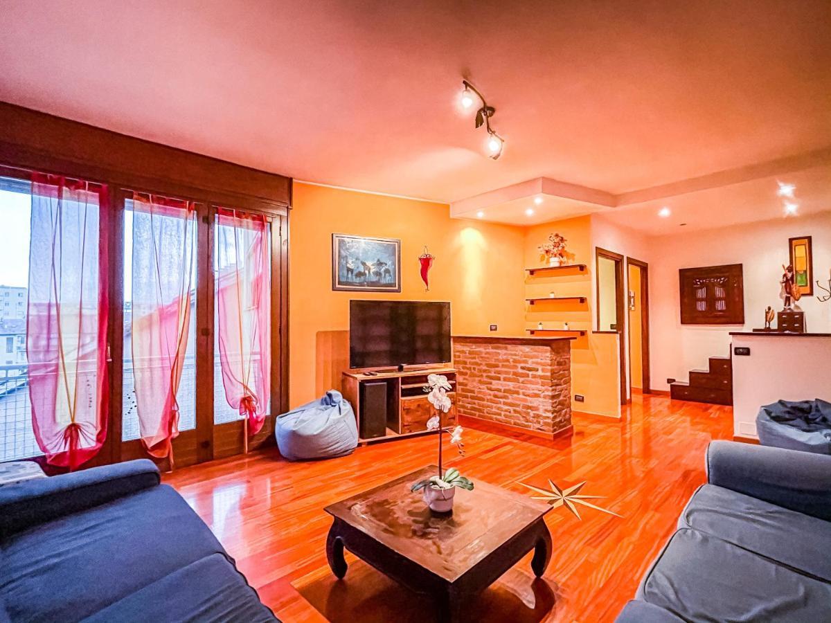 Apartment Myhouse Racconigi - Affitti Brevi Italia